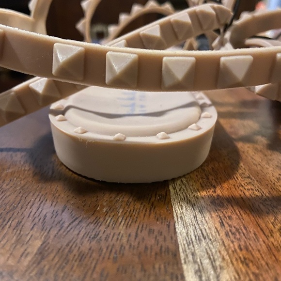 Nicole Miller Lucky Rockstud jelly rubber sandals - Picture 6 of 14